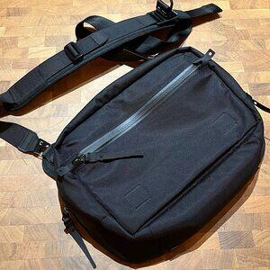 Black Ember Grip-Sling, 9L